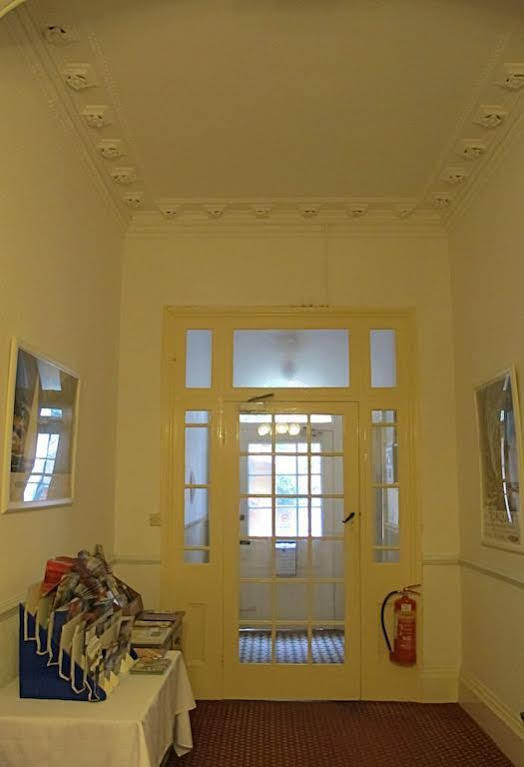 Clydesdale Apartments Торкі Екстер'єр фото